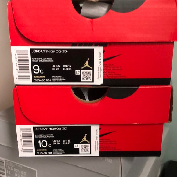 Air Jordan 1s Red Satin Size 9C n 10C - Picture 3 of 4